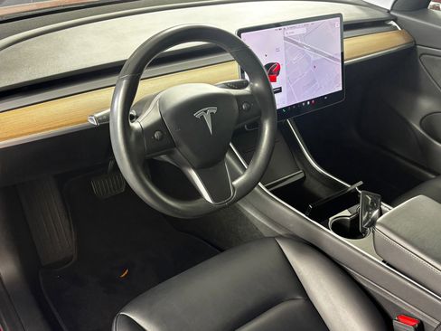 Used 2018 Tesla Model 3 Long Range image 13