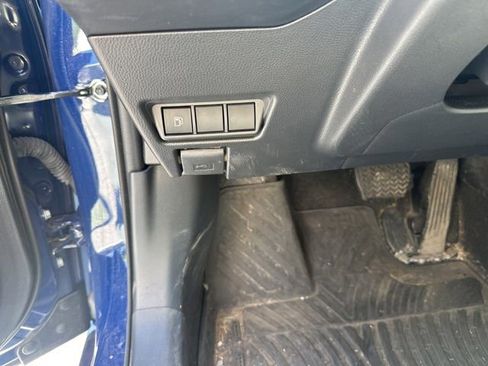 Used 2023 Toyota Prius XLE AWD/4WD image 14