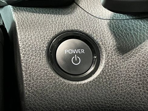 Used 2025 Toyota Camry XLE w/ Premium Plus Package AWD/4WD image 29