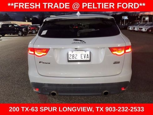 Used 2017 Jaguar F-PACE Premium image 7