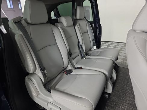 Used 2023 Honda Odyssey EX-L image 38