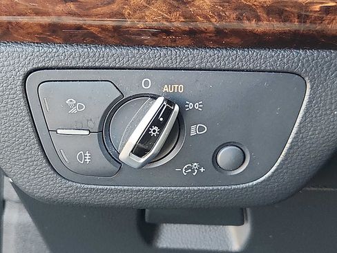 Used 2018 Audi Q5 2.0T Premium Plus w/ Premium Plus Package image 22