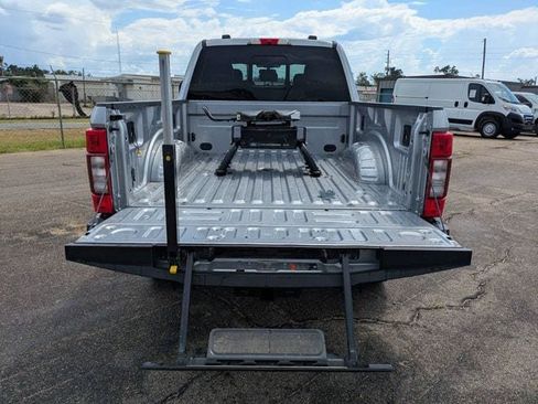 Used 2022 Ford F250 Lariat w/ Lariat Value Package AWD/4WD image 13