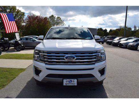 Used 2020 Ford Expedition Limited image 12