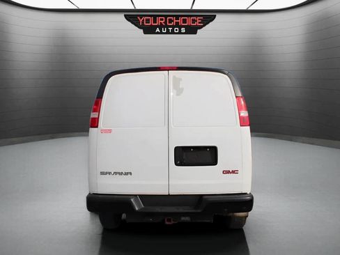 Used 2018 GMC Savana 3500 w/ Driver Convenience Package RWD image 4