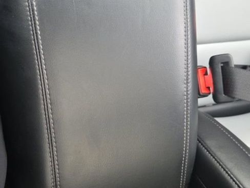 Certified 2023 Ford Explorer XLT w/ Equipment Group 202A image 39