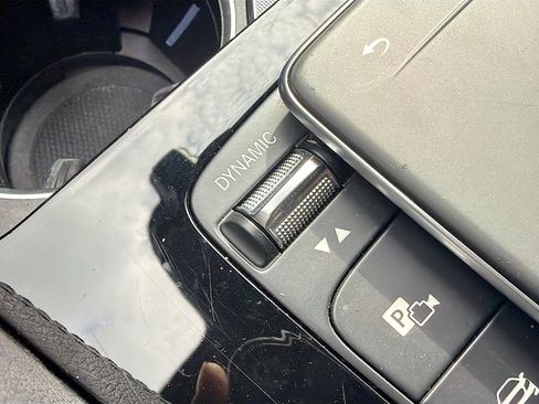 Used 2024 Mercedes-Benz GLE 350 4MATIC image 30