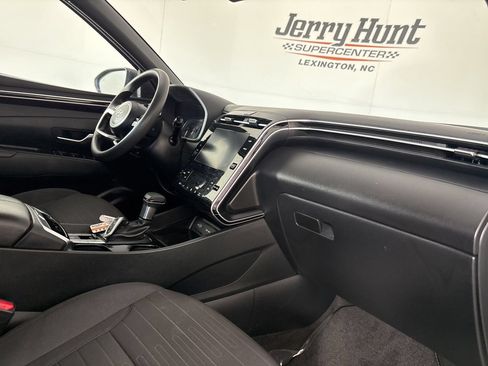Used 2024 Hyundai Santa Cruz SEL AWD/4WD image 27