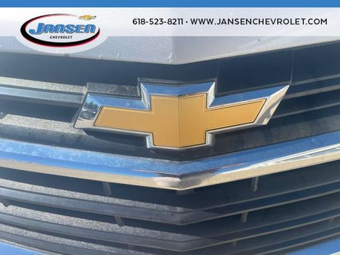 Used 2018 Chevrolet Equinox LT FWD image 30