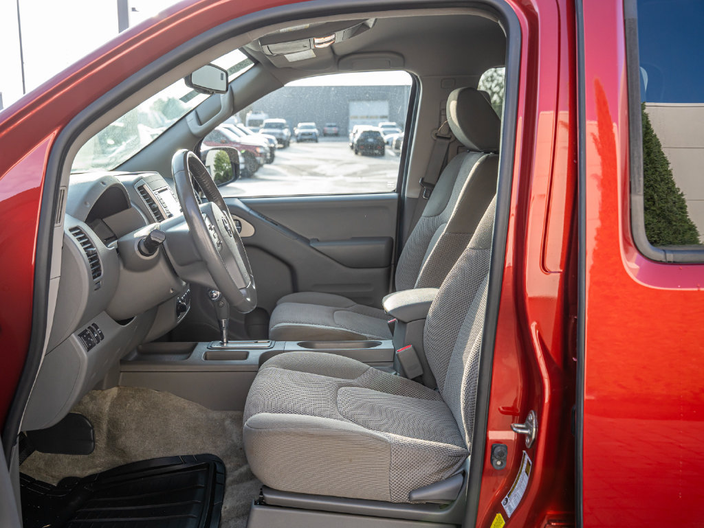 Used 2018 Nissan Frontier SV w/ Value Truck Package AWD/4WD image 22