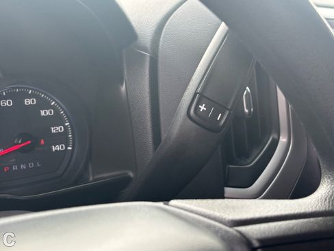 Used 2021 Chevrolet Silverado 1500 Custom image 13