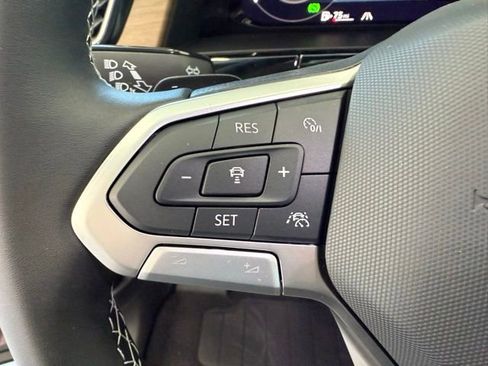 New 2025 Volkswagen Atlas SE image 13