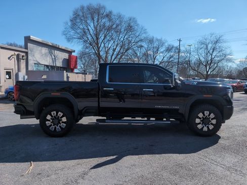 Used 2025 GMC Sierra 2500 Denali w/ Denali Reserve Package image 4