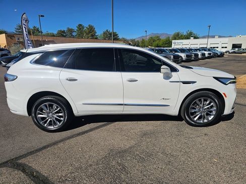 Used 2023 Buick Enclave Avenir w/ Avenir Technology Package AWD/4WD image 6