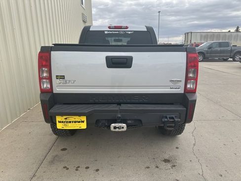 Used 2010 HUMMER H3T Alpha image 6