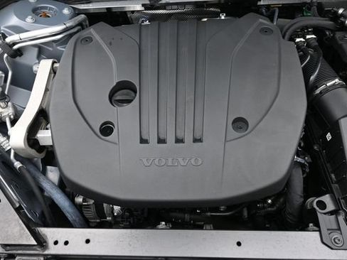 Used 2023 Volvo XC60 B5 Ultimate AWD/4WD image 36