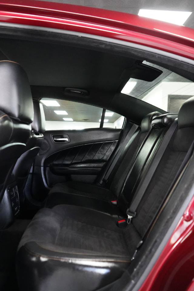 Used 2018 Dodge Charger R/T RWD image 19