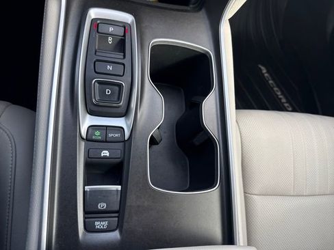 Certified 2022 Honda Accord Touring image 30