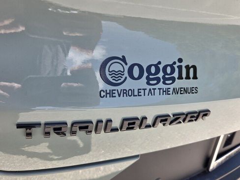 New 2026 Chevrolet TrailBlazer LT w/ Midnight Edition FWD image 30