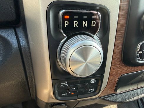 Used 2016 RAM 1500 Laramie w/ Convenience Group AWD/4WD image 16