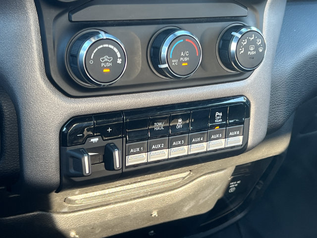 Used 2021 RAM 2500 Big Horn w/ Towing Technology Group AWD/4WD image 27
