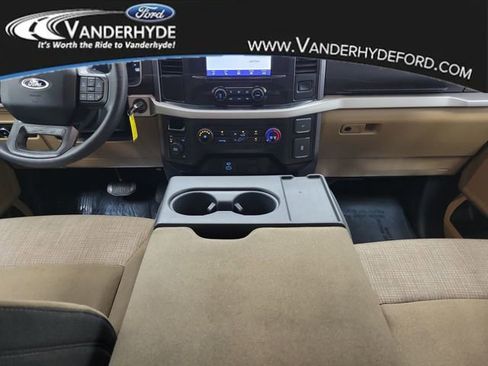Used 2023 Ford F150 XLT image 14