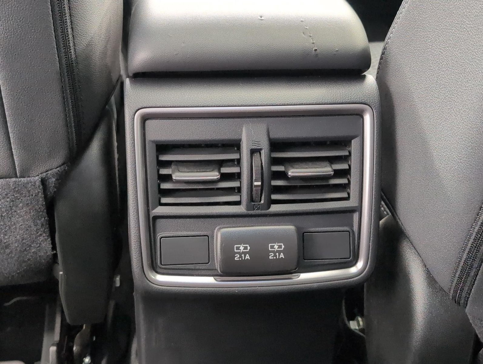 Used 2023 Subaru Forester Premium AWD/4WD image 23