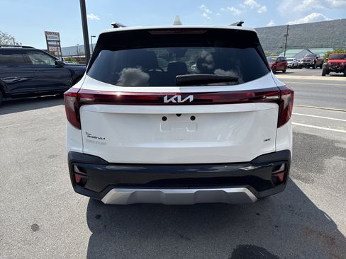 Certified 2025 Kia Seltos S AWD/4WD image 7