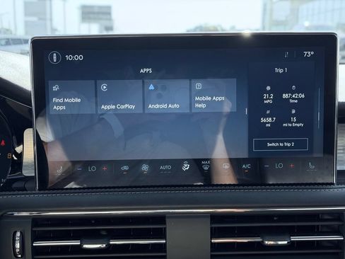 Certified 2024 Lincoln Corsair AWD image 38