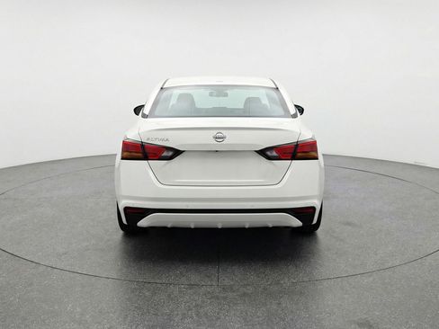 Used 2025 Nissan Altima 2.5 SV image 7