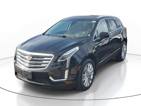 Used 2019 Cadillac XT5 Premium Luxury AWD/4WD image 2