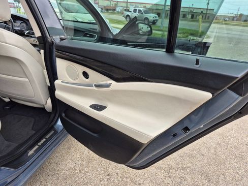 Used 2012 BMW 535i xDrive image 18