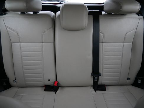 Used 2014 Ford Fiesta Titanium image 13