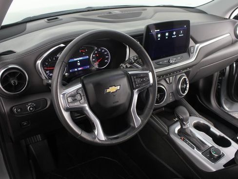 Used 2024 Chevrolet Blazer LT w/ Convenience Package image 9