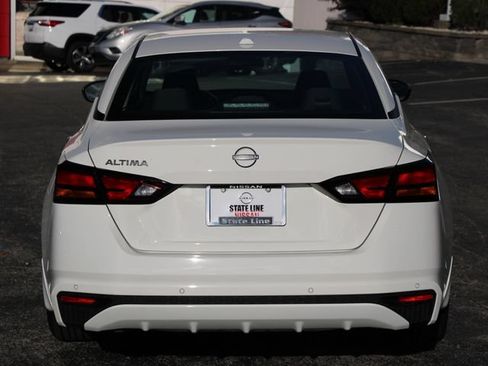 Certified 2025 Nissan Altima 2.5 S FWD image 8