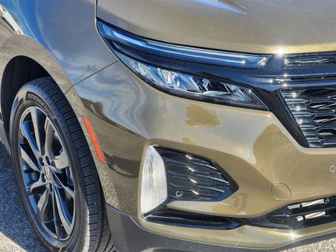 Used 2024 Chevrolet Equinox RS w/ RS Leather Package image 9