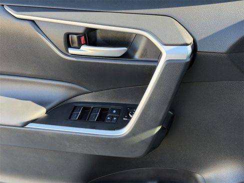 Certified 2025 Toyota RAV4 XLE image 26