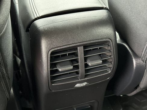 Used 2023 Ford Bronco Sport Badlands image 14