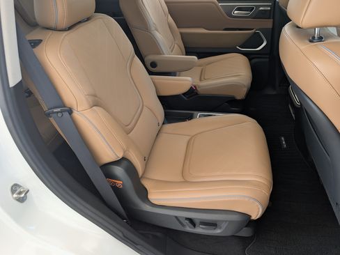 Used 2025 INFINITI QX80 Luxe AWD/4WD image 21