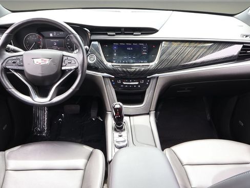 Certified 2023 Cadillac XT6 Premium Luxury AWD/4WD image 15