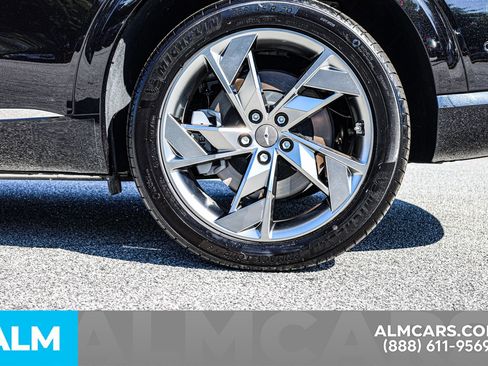 Used 2024 Genesis Electrified GV70 Advanced image 17