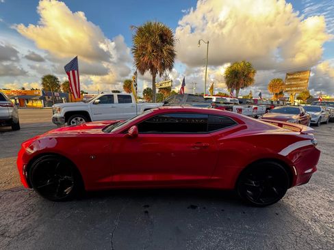 Used 2019 Chevrolet Camaro SS image 7