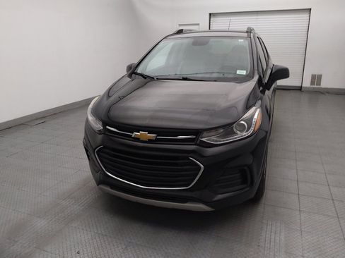 Used 2021 Chevrolet Trax LT FWD image 15