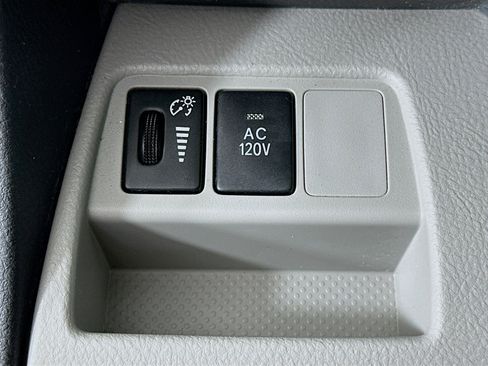 Used 2010 Toyota RAV4 Limited image 17