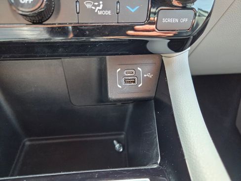 Certified 2024 Jeep Compass Limited AWD/4WD image 28
