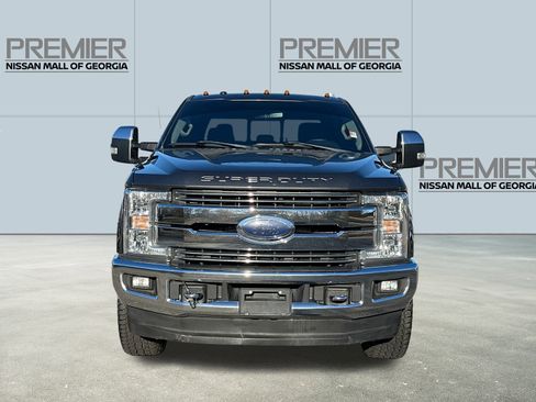 Used 2018 Ford F350 Lariat w/ Chrome Package image 2