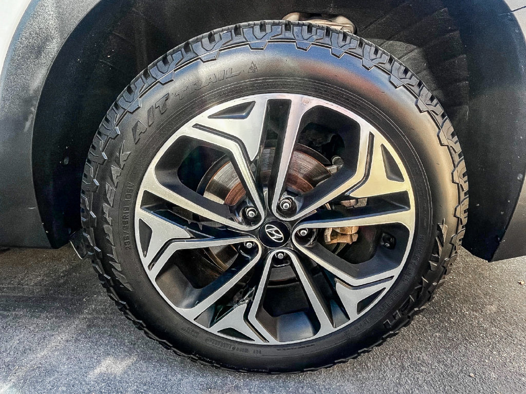 Used 2019 Hyundai Santa Fe Limited AWD/4WD image 10