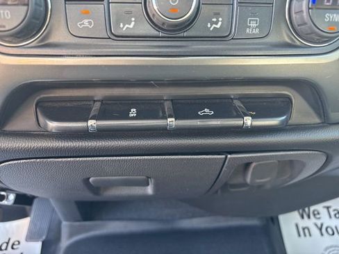 Used 2018 Chevrolet Silverado 1500 LT w/ All Star Edition image 34