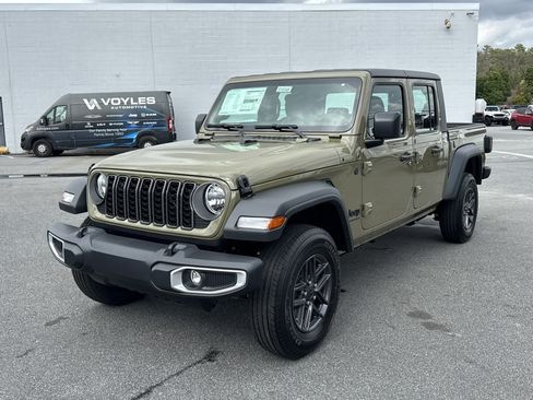 New 2026 Jeep Gladiator Sport AWD/4WD image 7