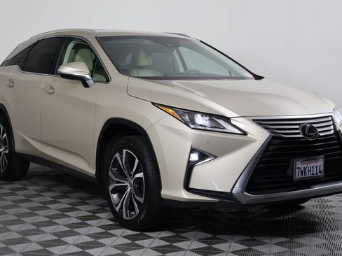 Used 2017 Lexus RX 350 FWD w/ Premium Package image 3